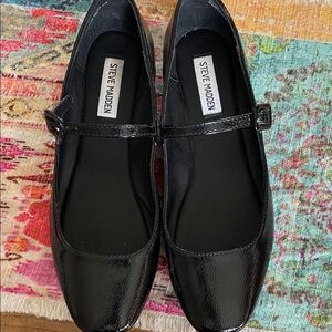Steve Madden Glossy Black Mary Jane Flats
